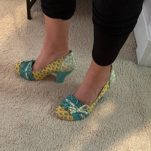Irregular Choice Yellow and Teal Heels with Bow - Picture 11 of 11